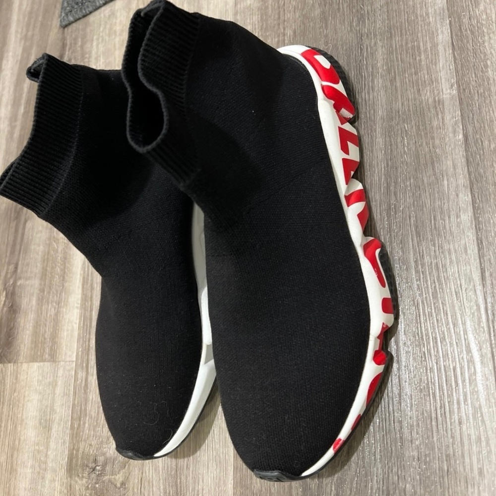 Balenciaga Speed Trainers Red Grafitti